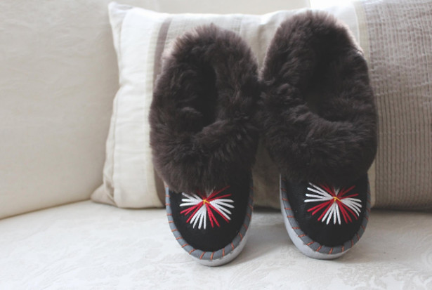 onaie slippers